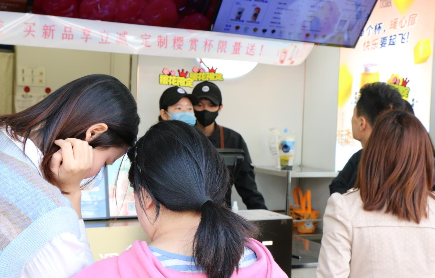 抖圈奶茶：一家奶茶店的发展需要重点关注哪两个问题